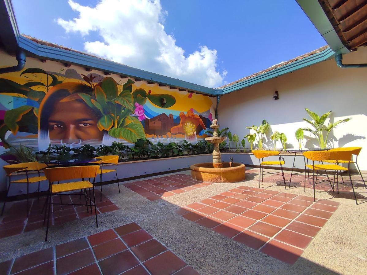 Trip Monkey Giron Hotel Ngoại thất bức ảnh