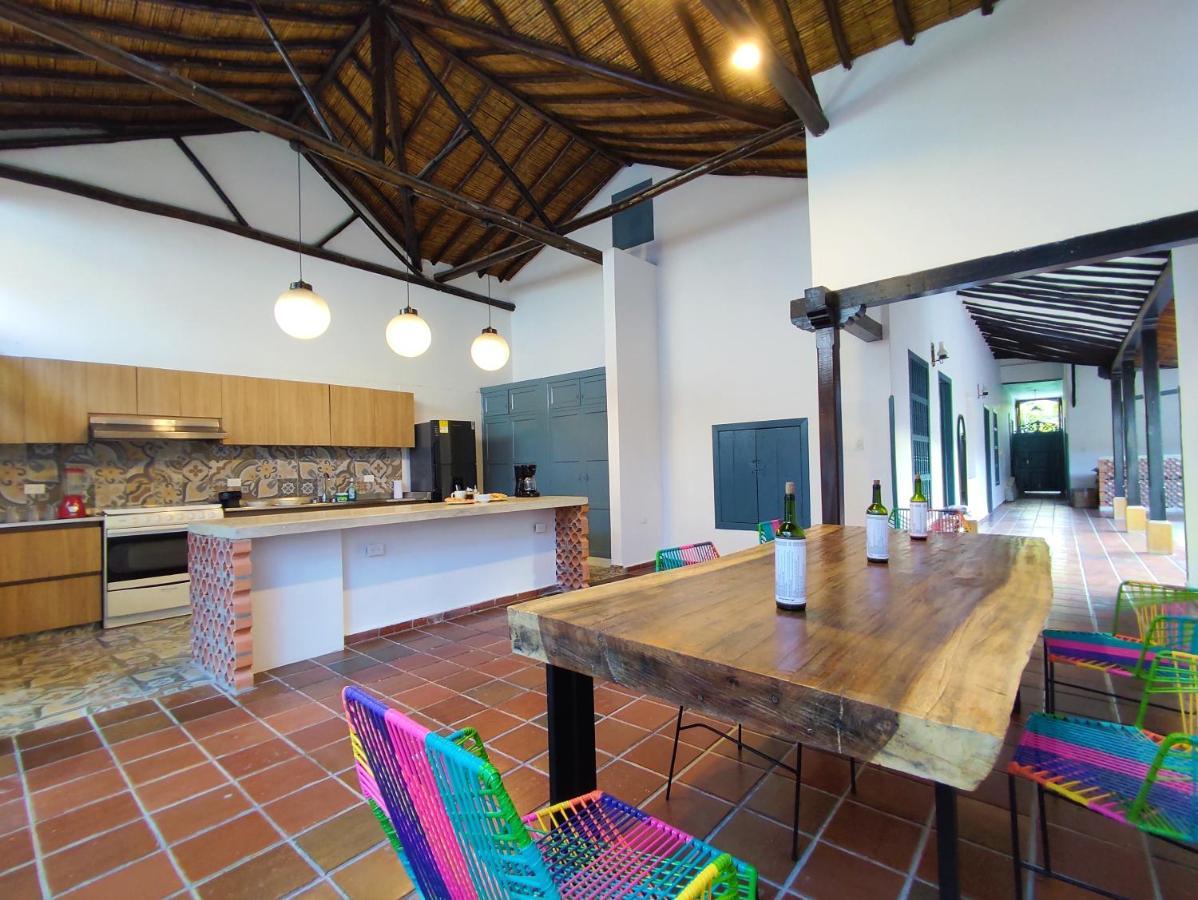 Trip Monkey Giron Hotel Ngoại thất bức ảnh