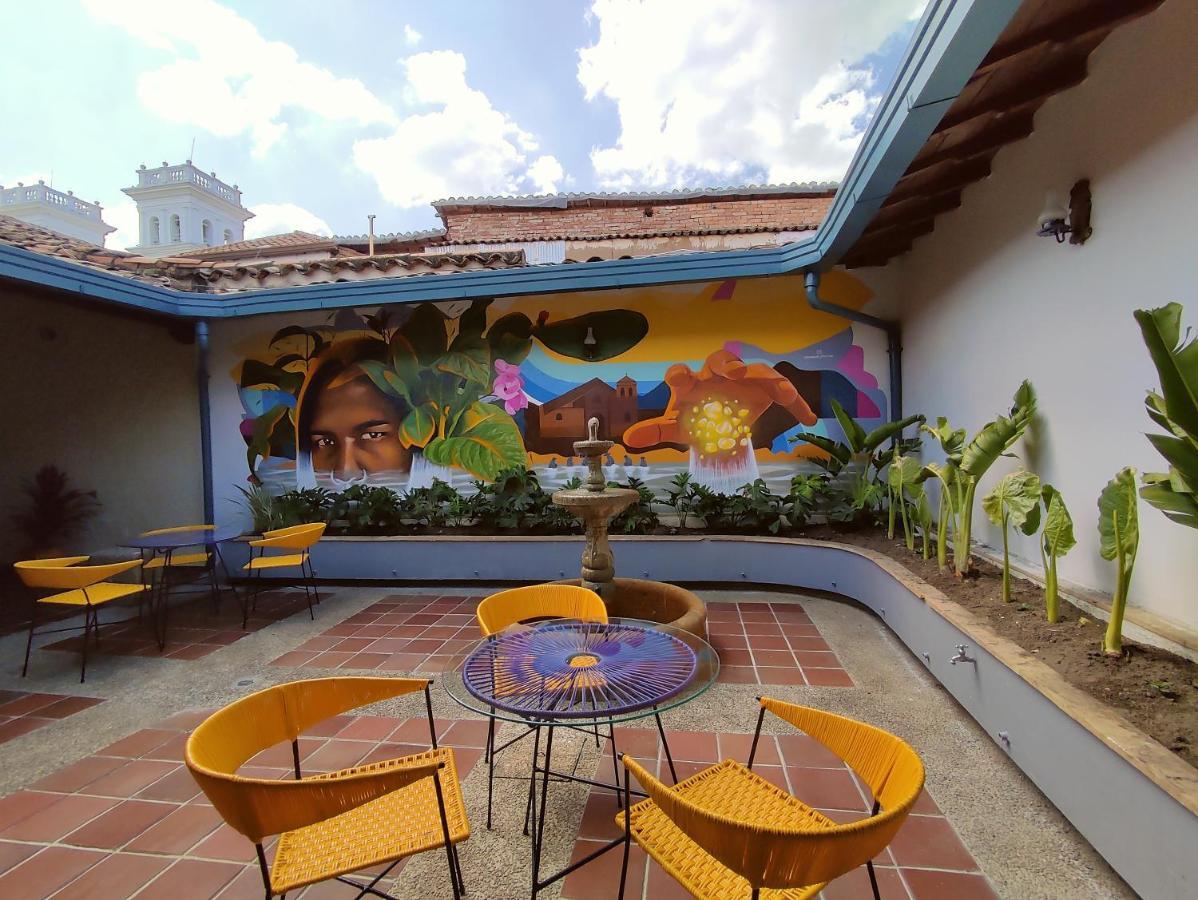 Trip Monkey Giron Hotel Ngoại thất bức ảnh