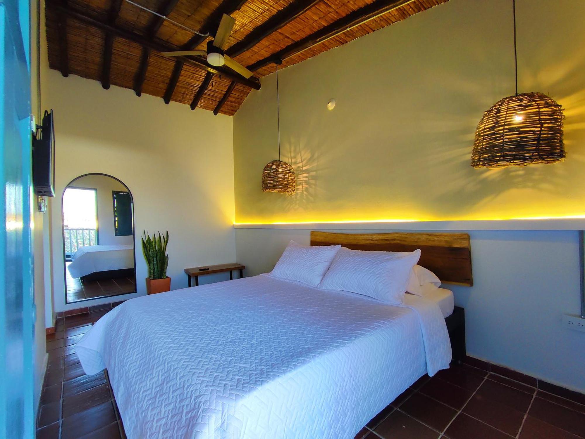 Trip Monkey Giron Hotel Phòng bức ảnh