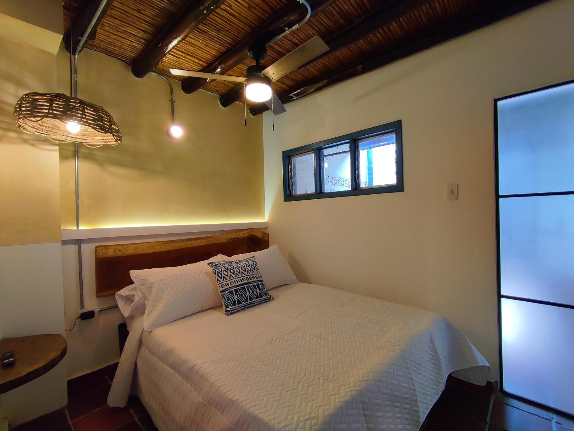 Trip Monkey Giron Hotel Phòng bức ảnh